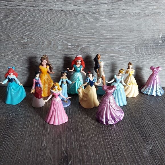 Disney Princesses Figure Toy Lot - Picture 1 of 5